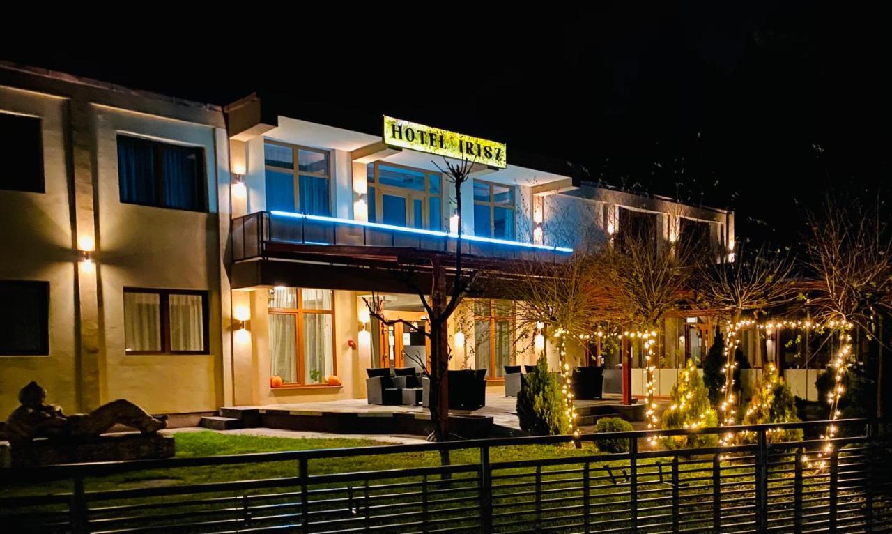 Nyíregyháza Hotel Irisz מראה חיצוני תמונה