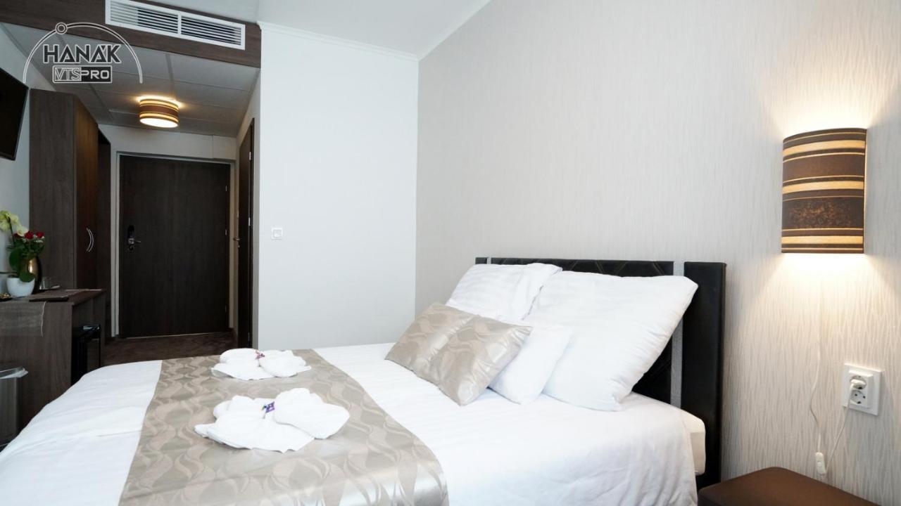 Nyíregyháza Hotel Irisz מראה חיצוני תמונה