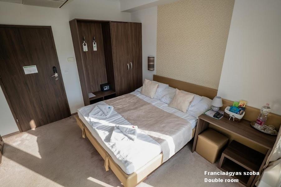 Nyíregyháza Hotel Irisz מראה חיצוני תמונה