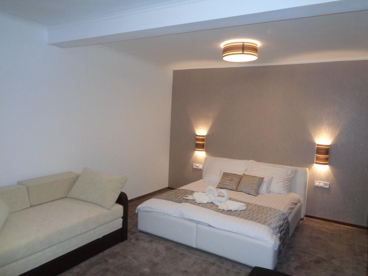 Nyíregyháza Hotel Irisz מראה חיצוני תמונה