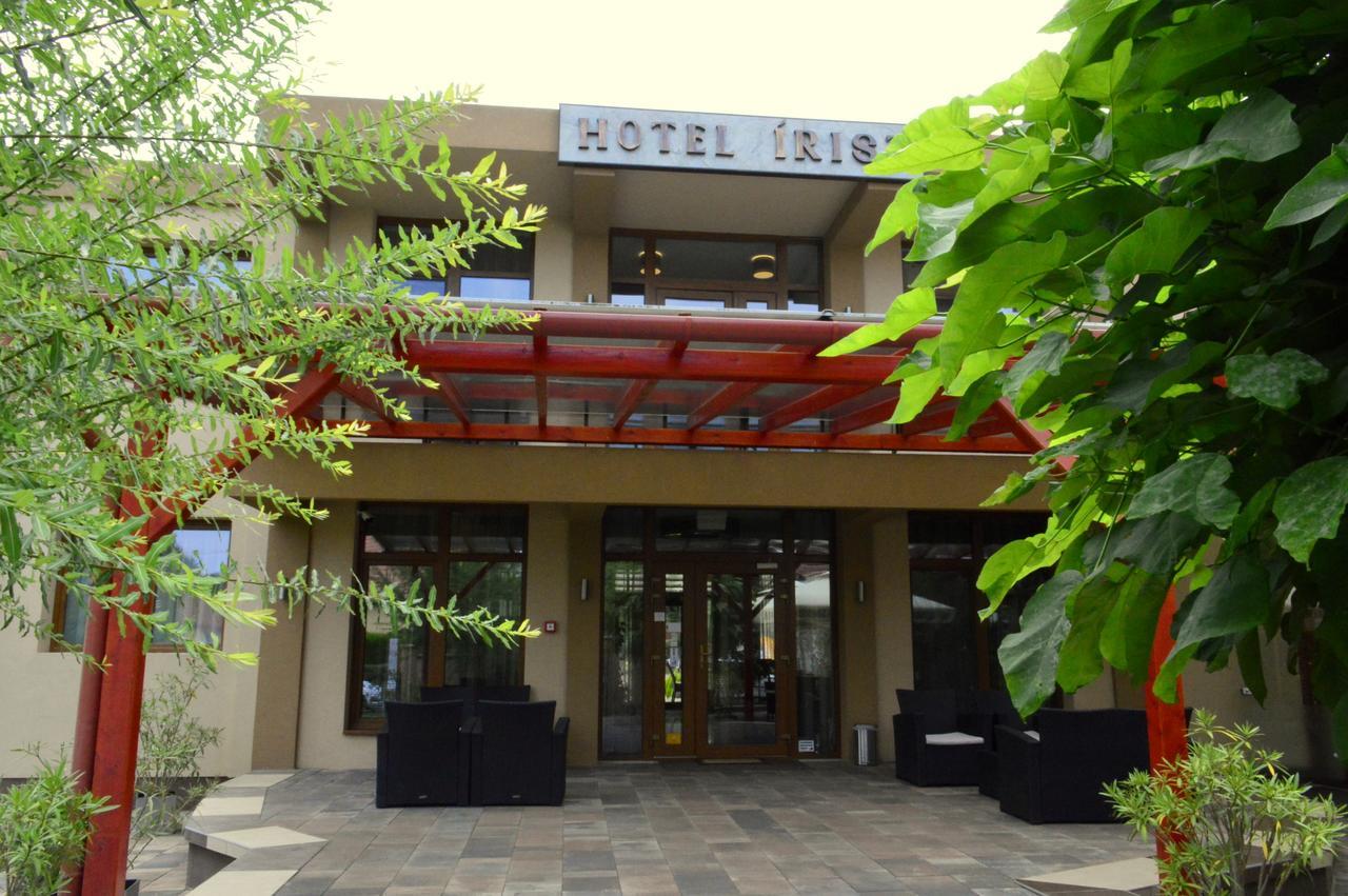 Nyíregyháza Hotel Irisz מראה חיצוני תמונה