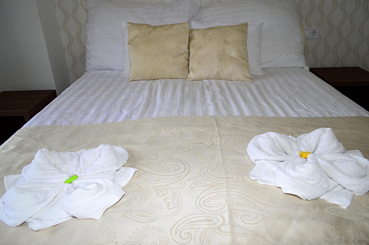 Nyíregyháza Hotel Irisz מראה חיצוני תמונה